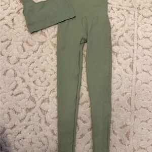 SET Active Olive Green Leggings and Top Set